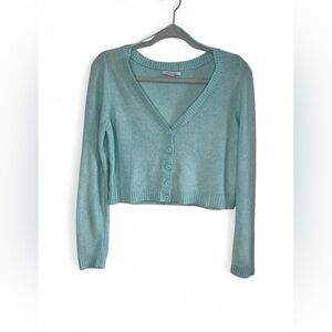 American Eagle Light Blue Cropped V-Neck Button Cardigan size Small